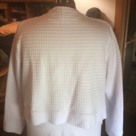 Liz Lange Zip up sweater - Picture 2 of 4